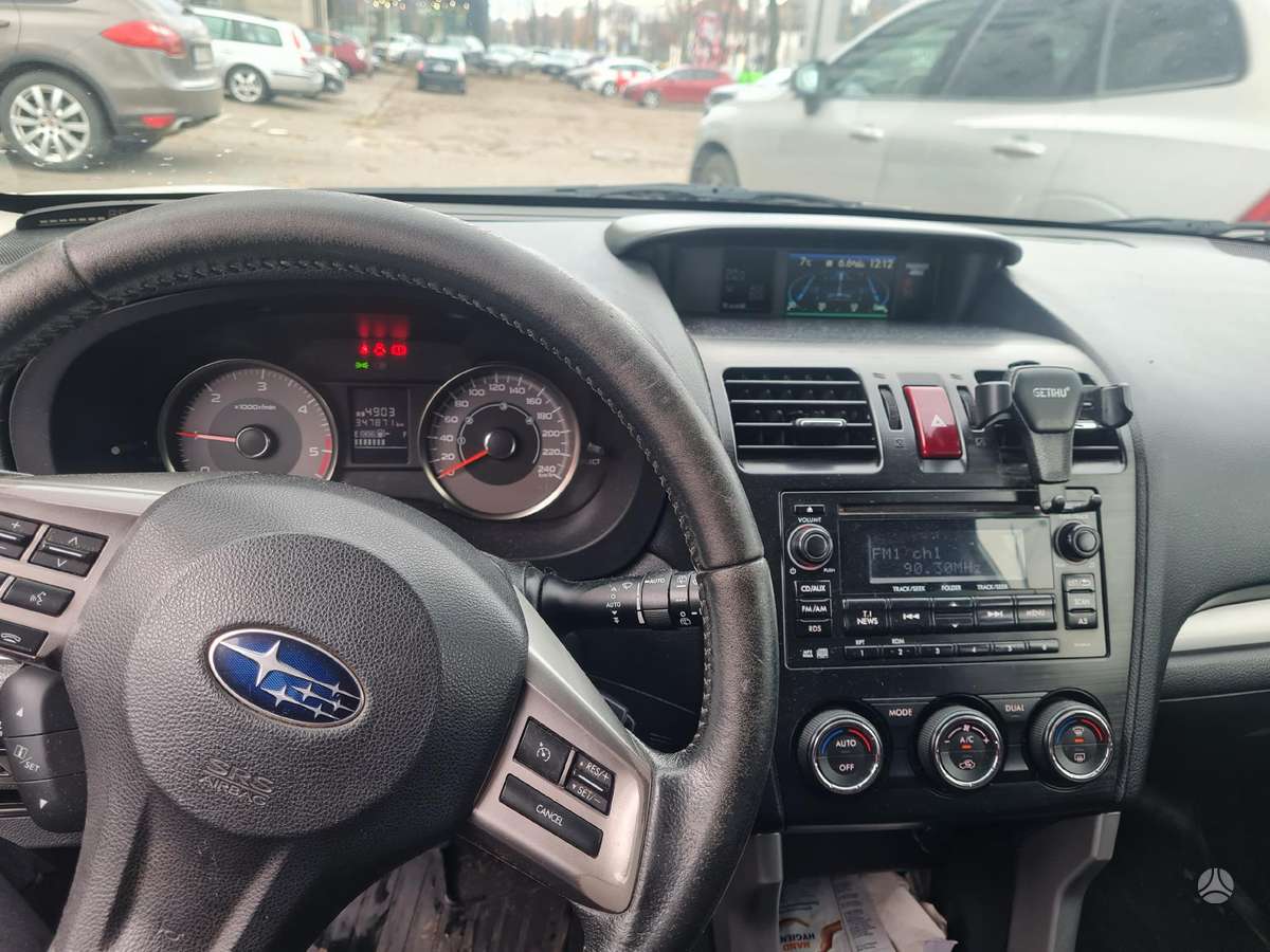 Subaru Forester, 2.0 l., off-road / crossover