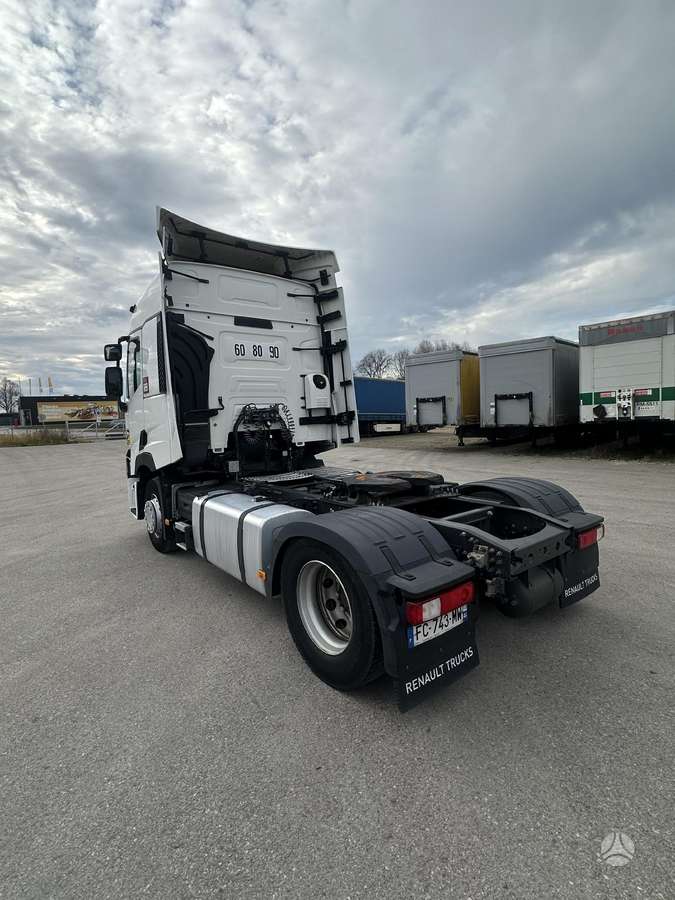 Renault T 460, 1 miegamoji vieta