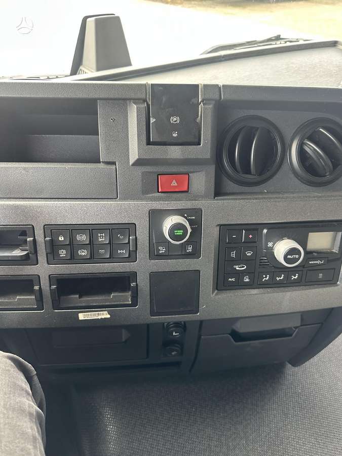 Renault T 460, 1 miegamoji vieta