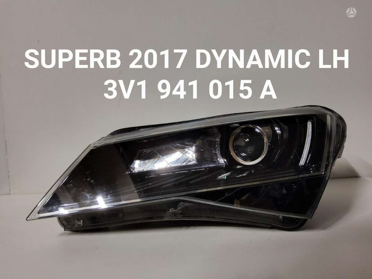 Skoda Superb dalimis