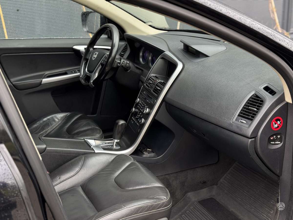 Volvo XC60 - 8