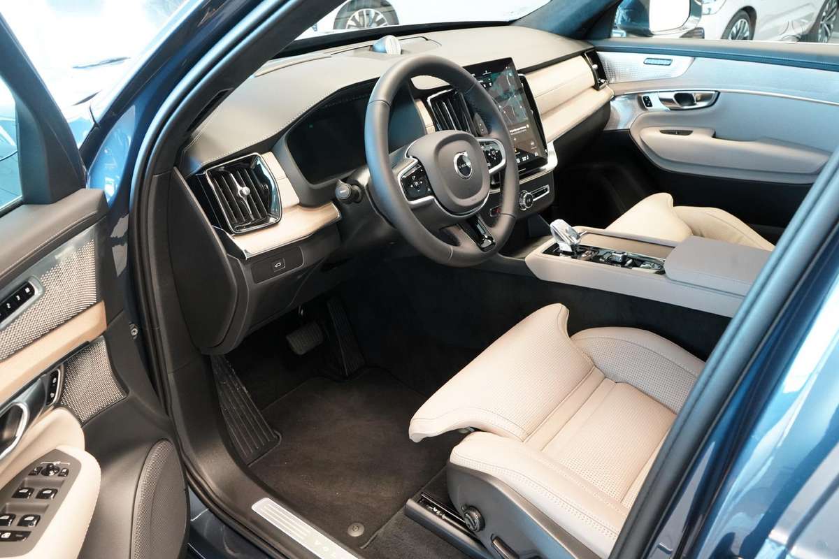 Volvo XC90 - 8
