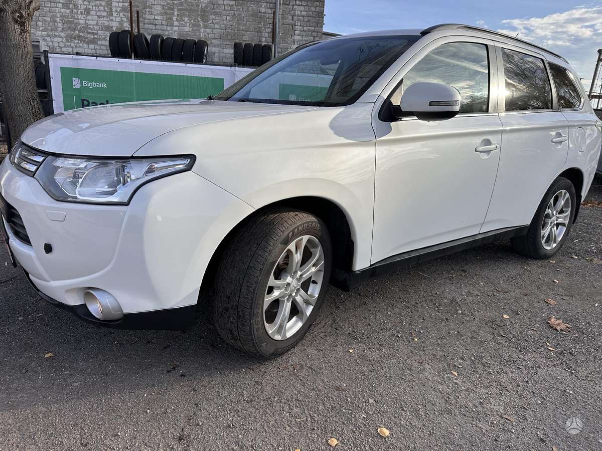 Mitsubishi Outlander, Внедорожник / Кроссовер