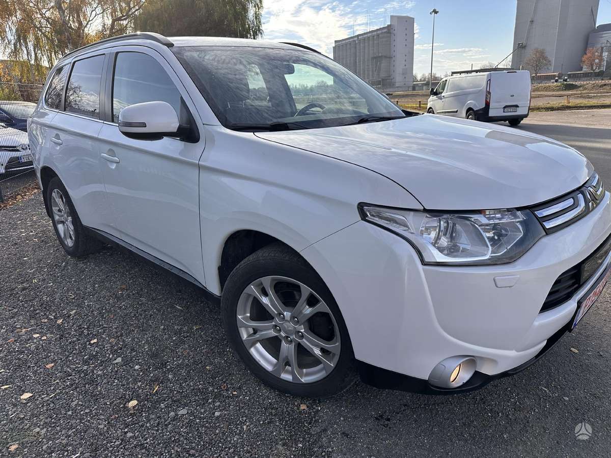 Mitsubishi Outlander, Внедорожник / Кроссовер