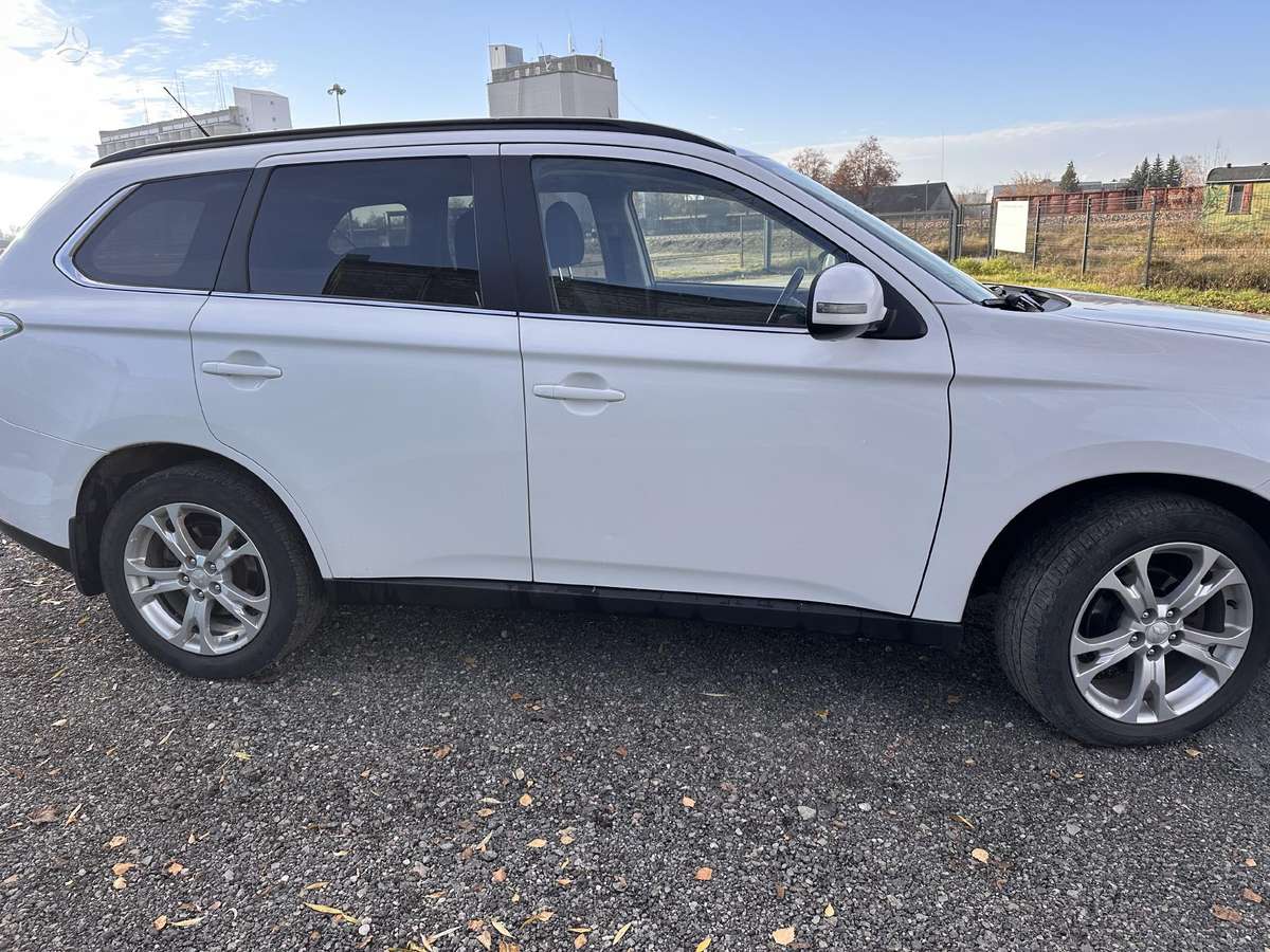 Mitsubishi Outlander, Внедорожник / Кроссовер