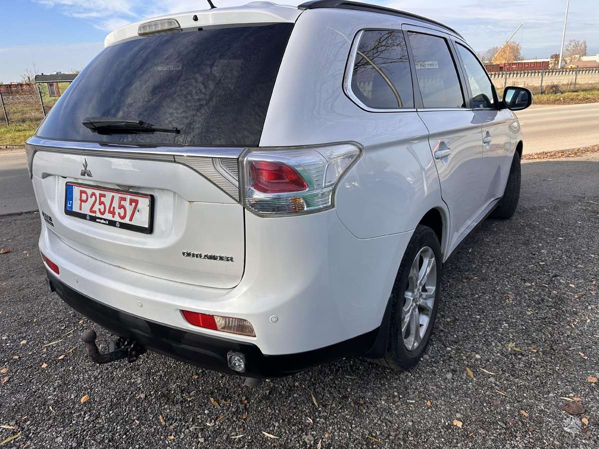 Mitsubishi Outlander, Внедорожник / Кроссовер