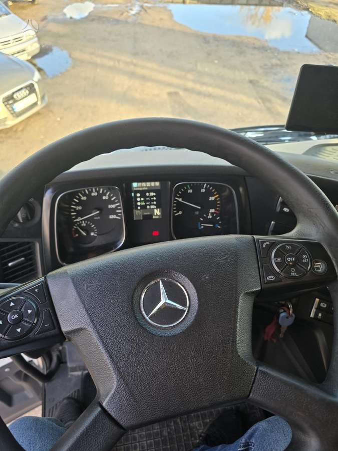 Mercedes-Benz Actros 1845, double sleeper