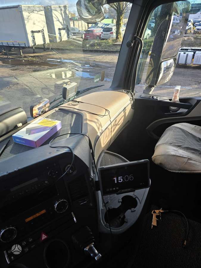 Mercedes-Benz Actros 1845, double sleeper