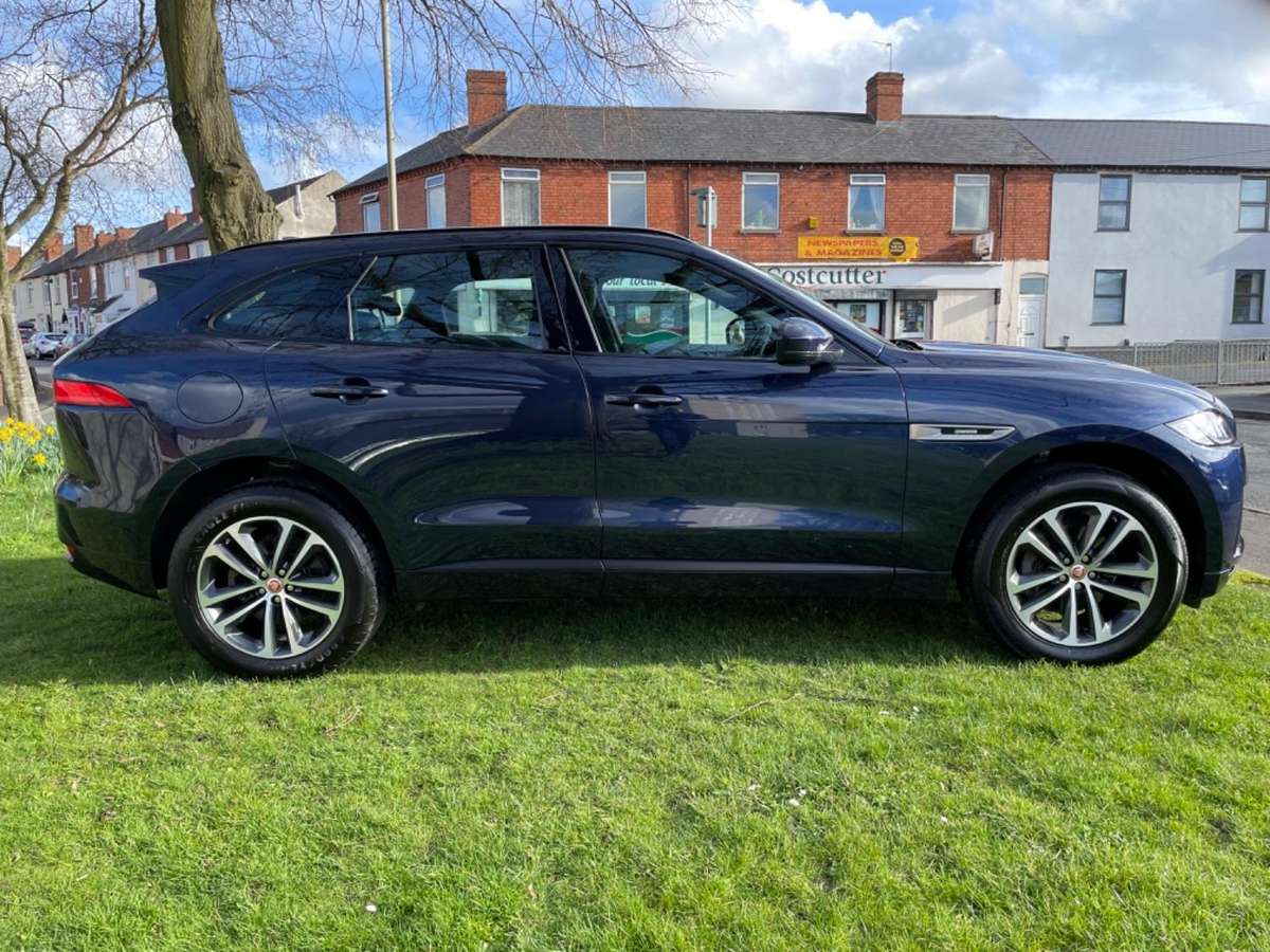 Jaguar F-Pace Auto iš anglijos dalimis