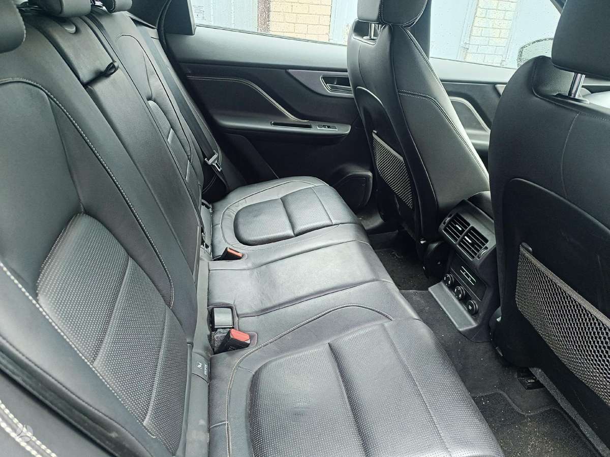 Jaguar F-Pace Auto iš anglijos dalimis
