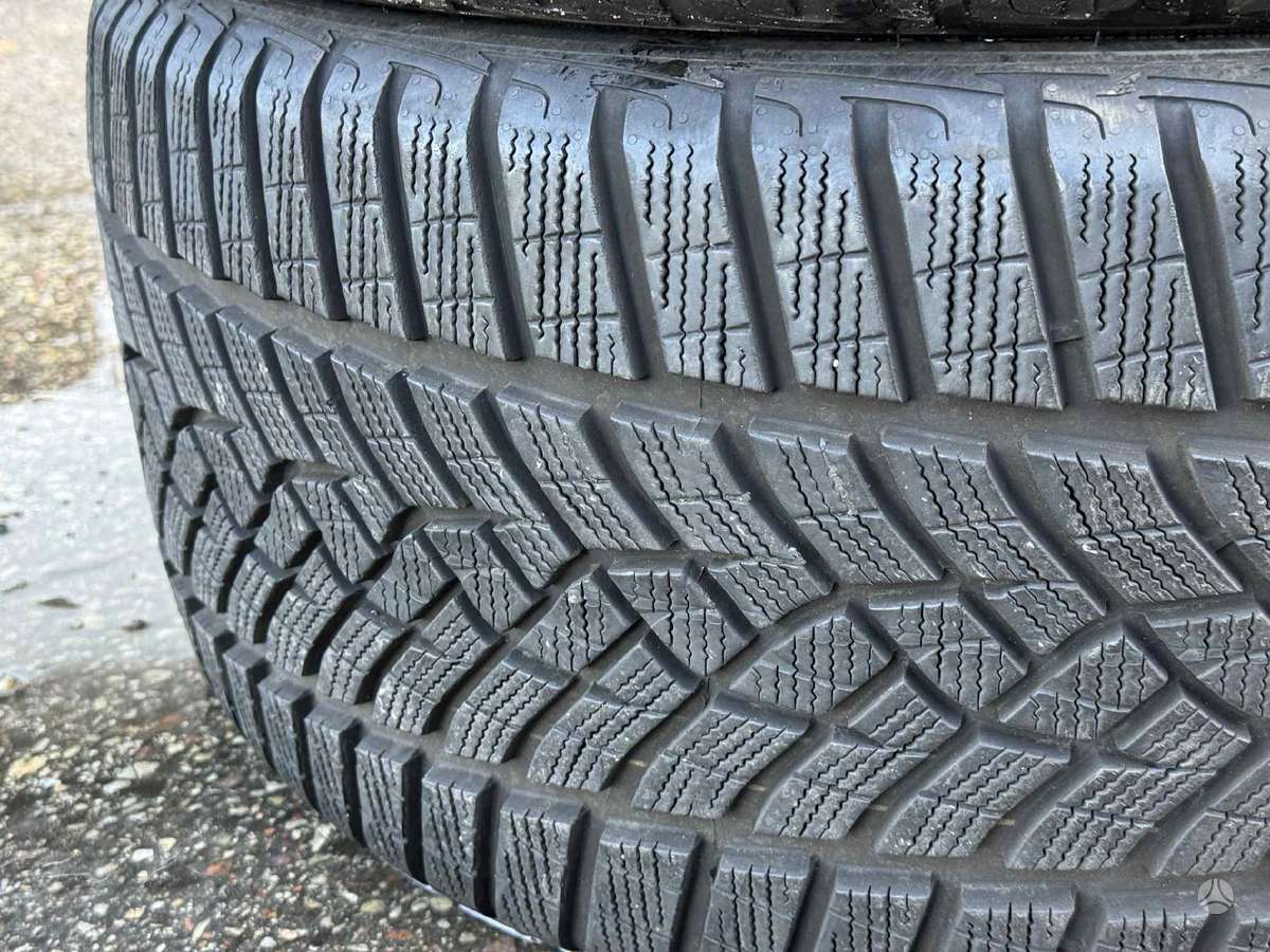 Goodyear ULTRAGRIP PERFORMANCE+, winter 255/35 R19