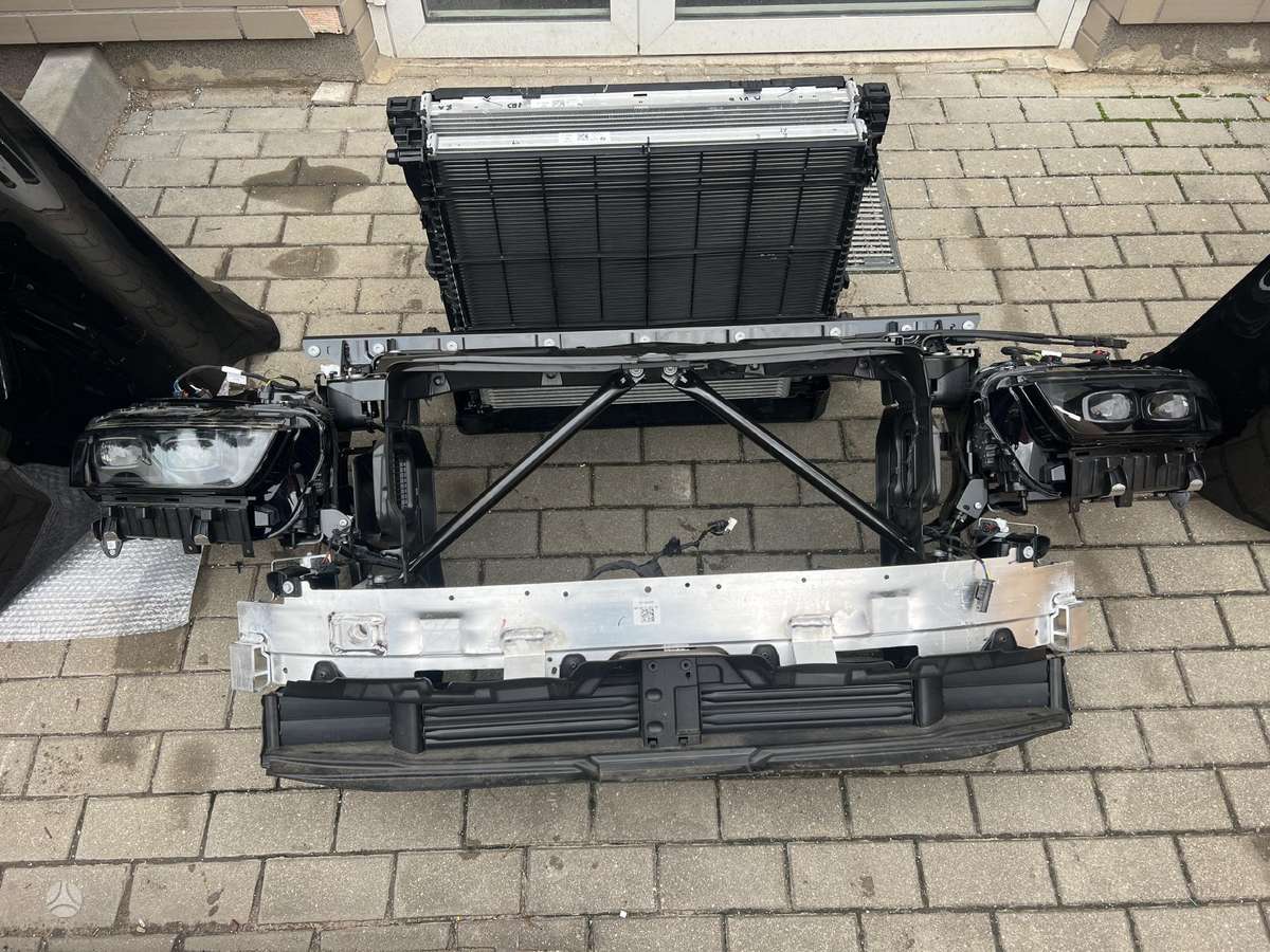 BMW X7 kėbulo dalys