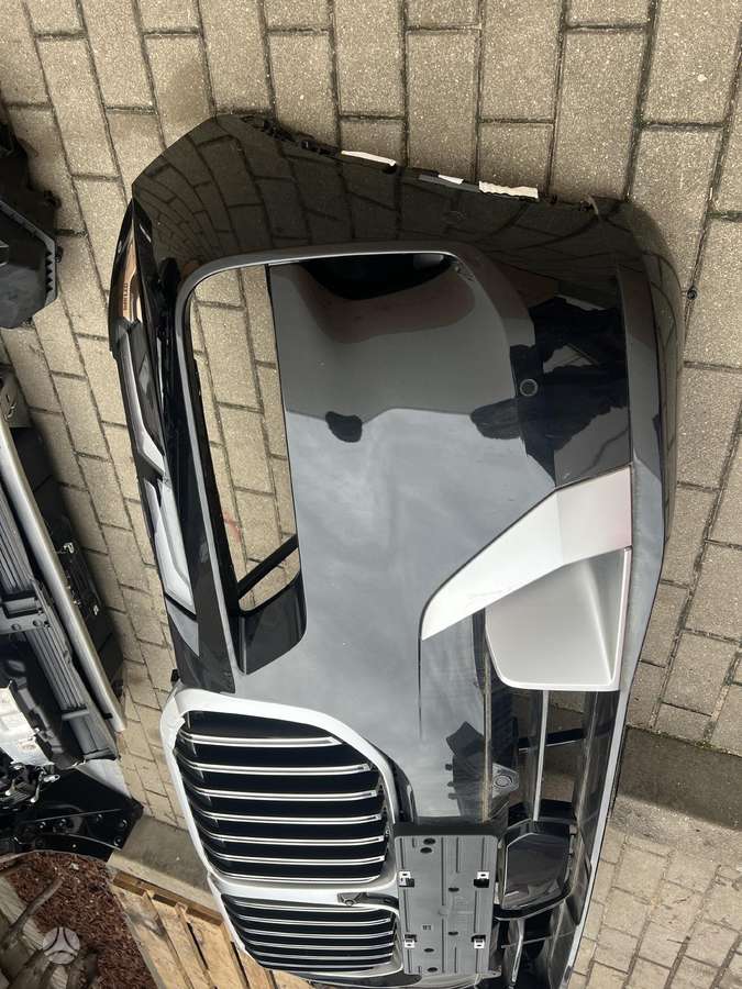 BMW X7 body parts