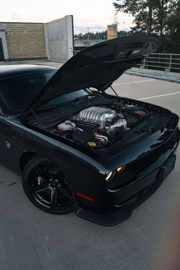 Dodge Challenger, 6.2 l., coupe