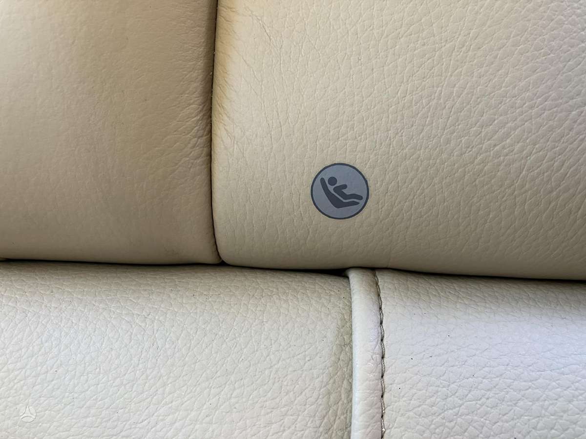 Jaguar XF, 3.0 l., Седан