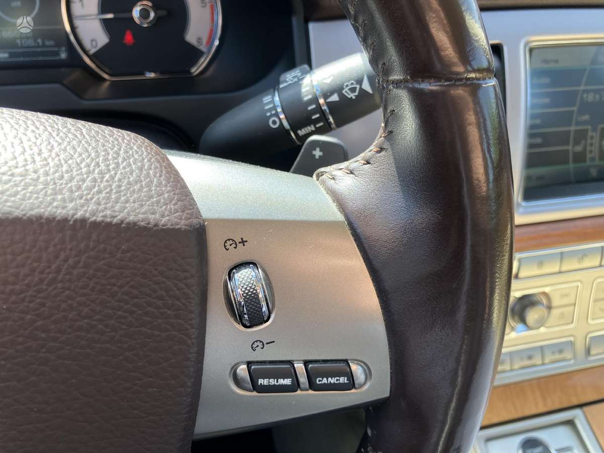 Jaguar XF, 3.0 l., Седан