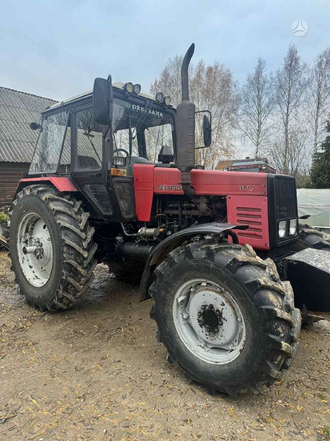 MTZ Belarus-1221, traktoriai