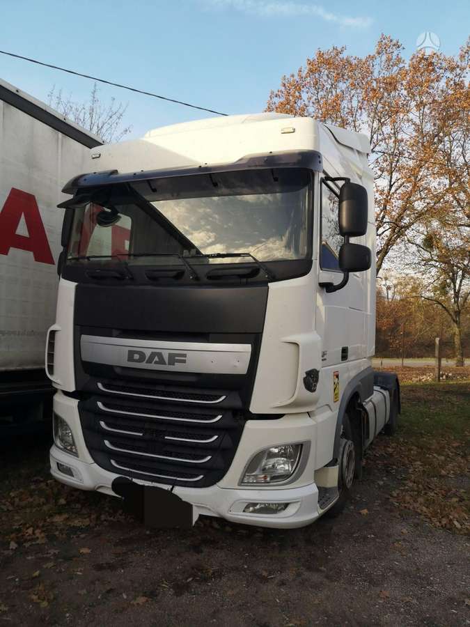 DAF Xf106, vilcējs