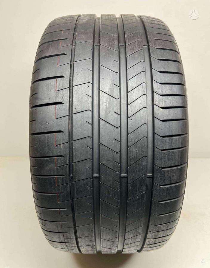 Pirelli P-Zero *(BMW) 2025m, летние 285/35 R20