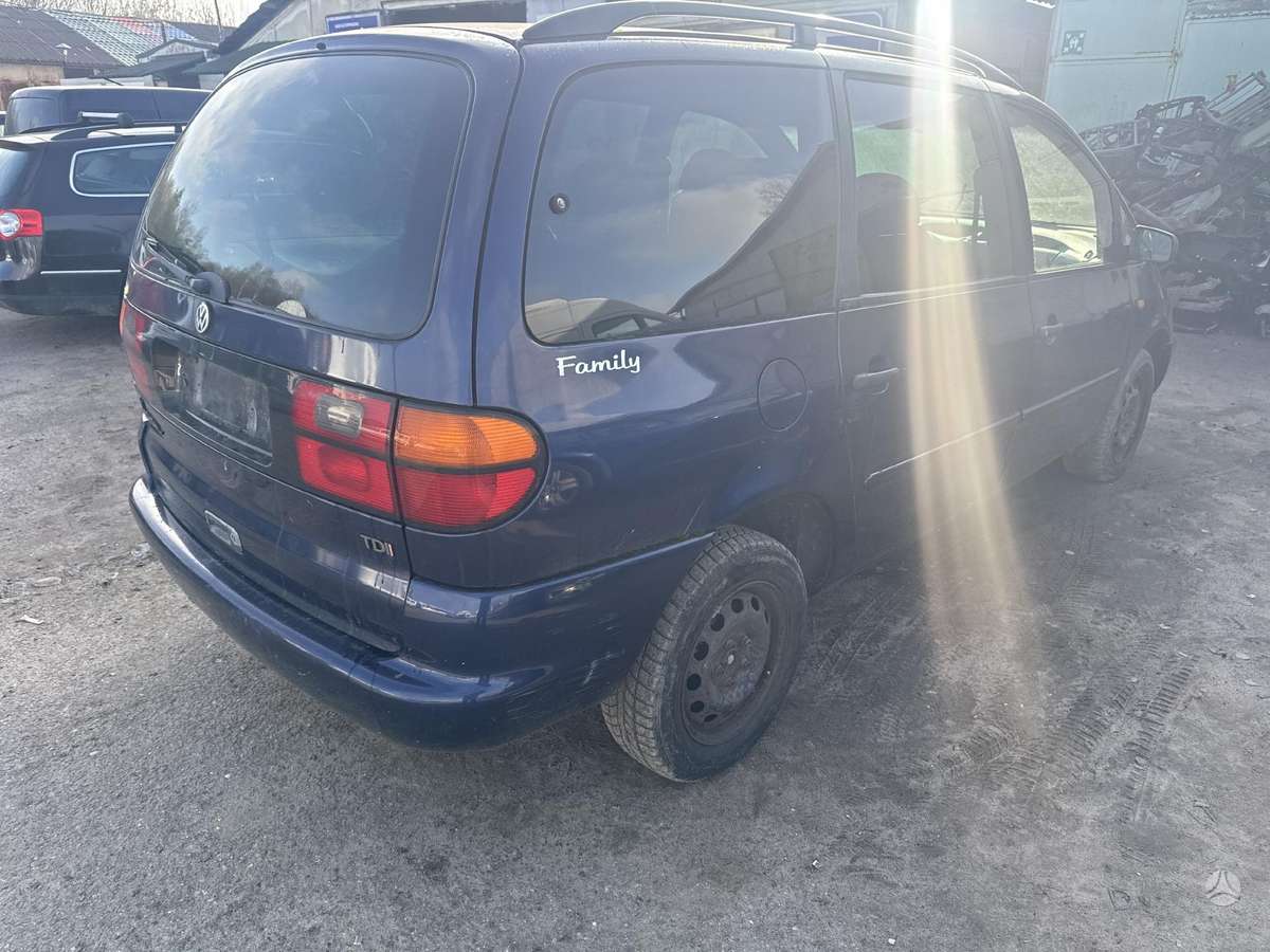 Volkswagen Sharan Minsko pl 33a 5 angaras