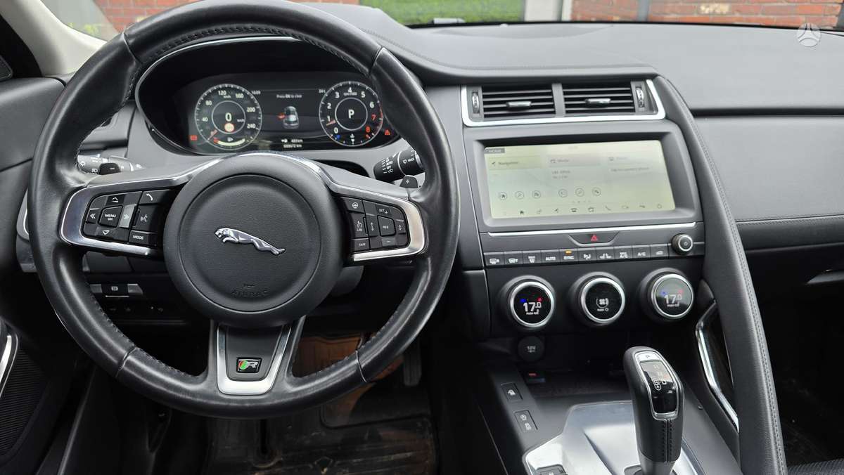 Jaguar E-Pace, 2.0 l., Внедорожник / Кроссовер