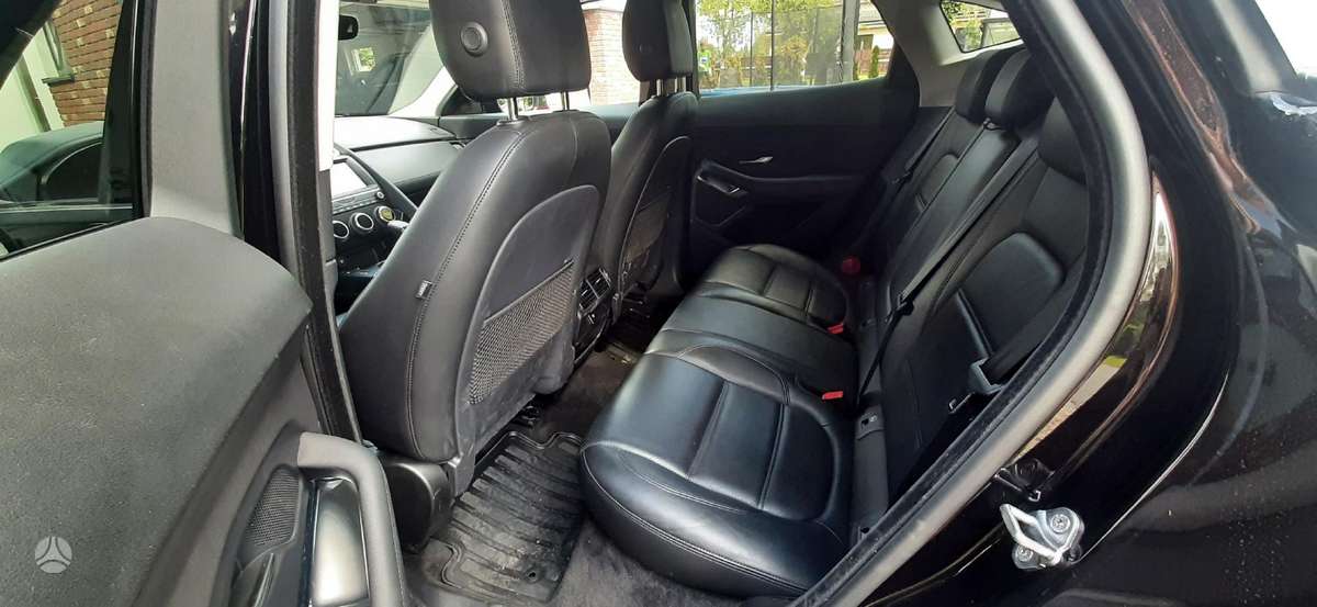 Jaguar E-Pace, 2.0 l., Внедорожник / Кроссовер