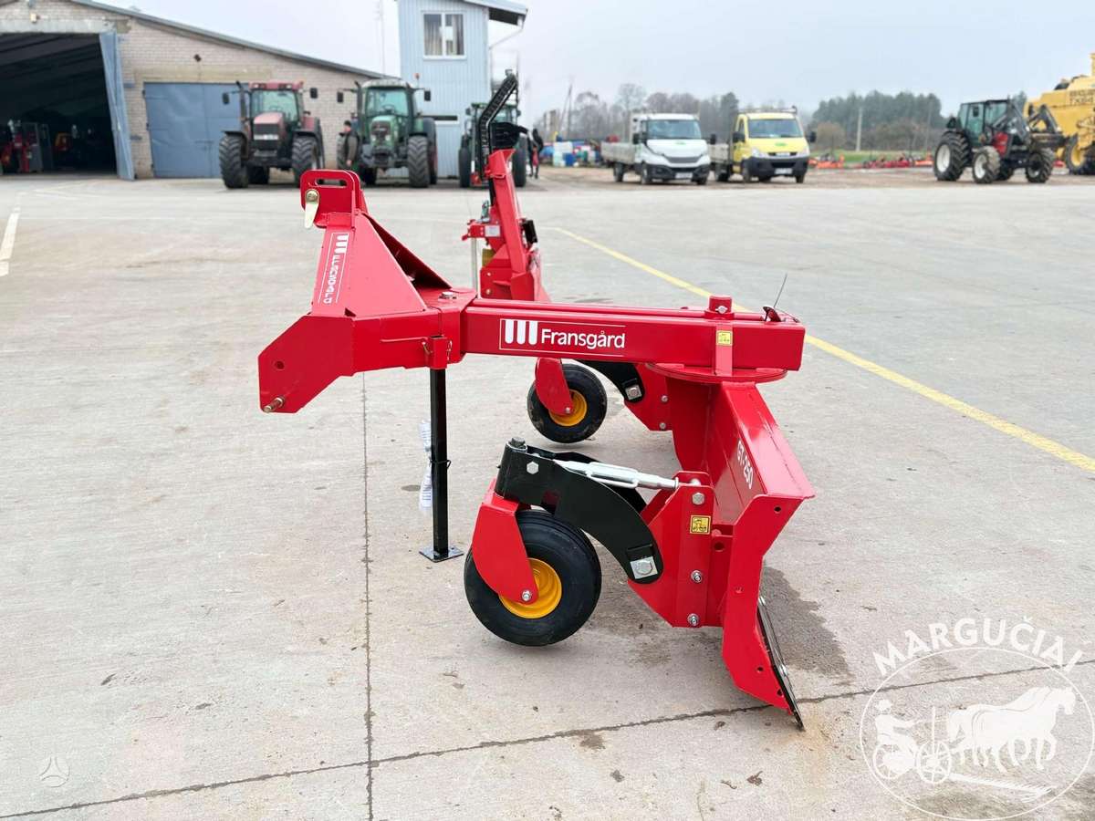 Fransgard Buldozeriai, snow plows