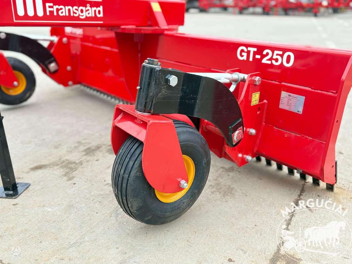 Fransgard Buldozeriai, snow plows
