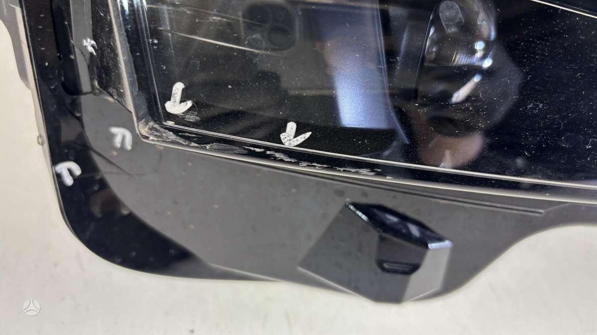 Tesla Model Y, 191835100D, Cen29121