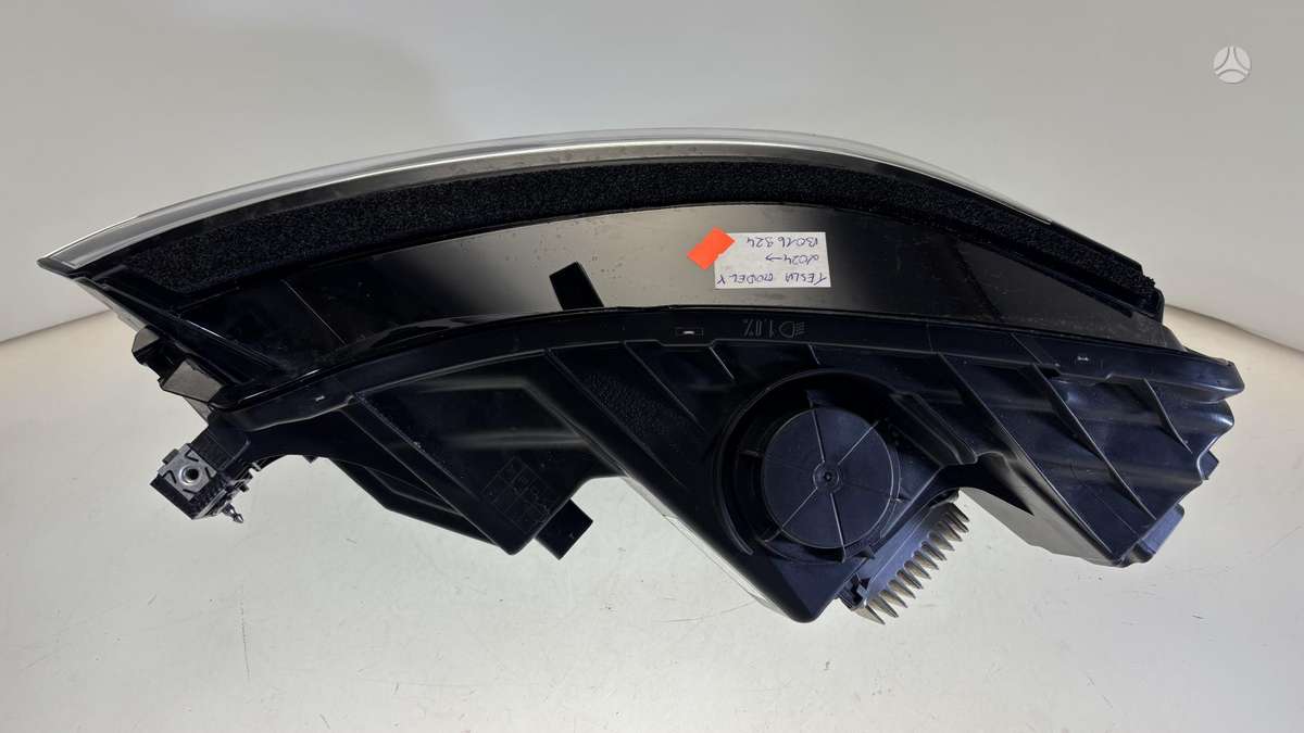 Tesla Model Y, 191835100D, Cen29121