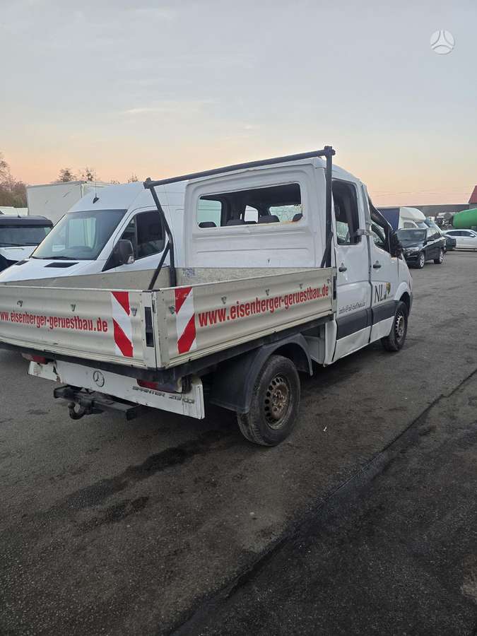 Mercedes-Benz Sprinter, cargo vans