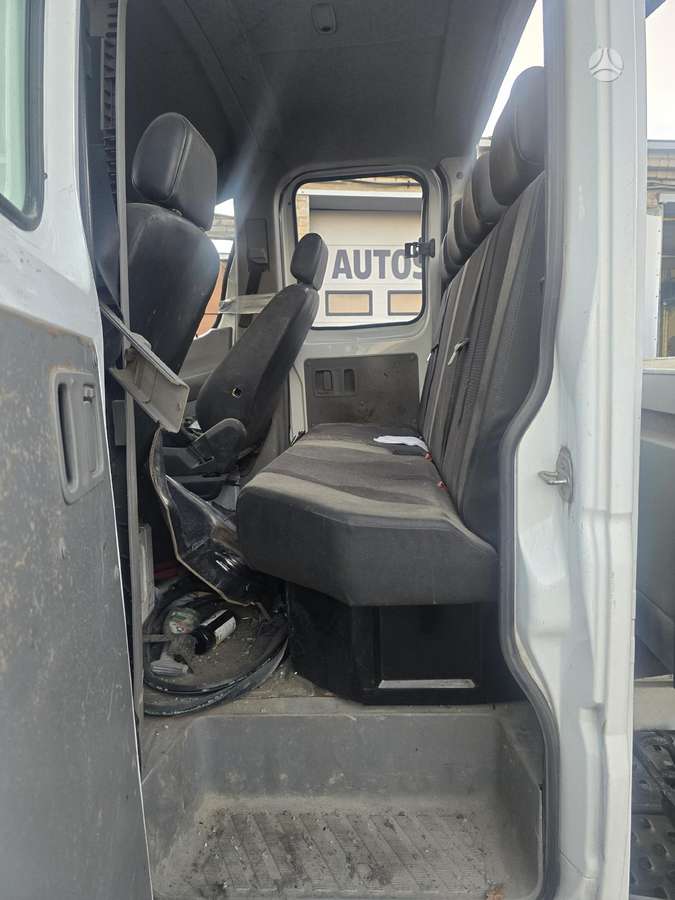Mercedes-Benz Sprinter, cargo vans