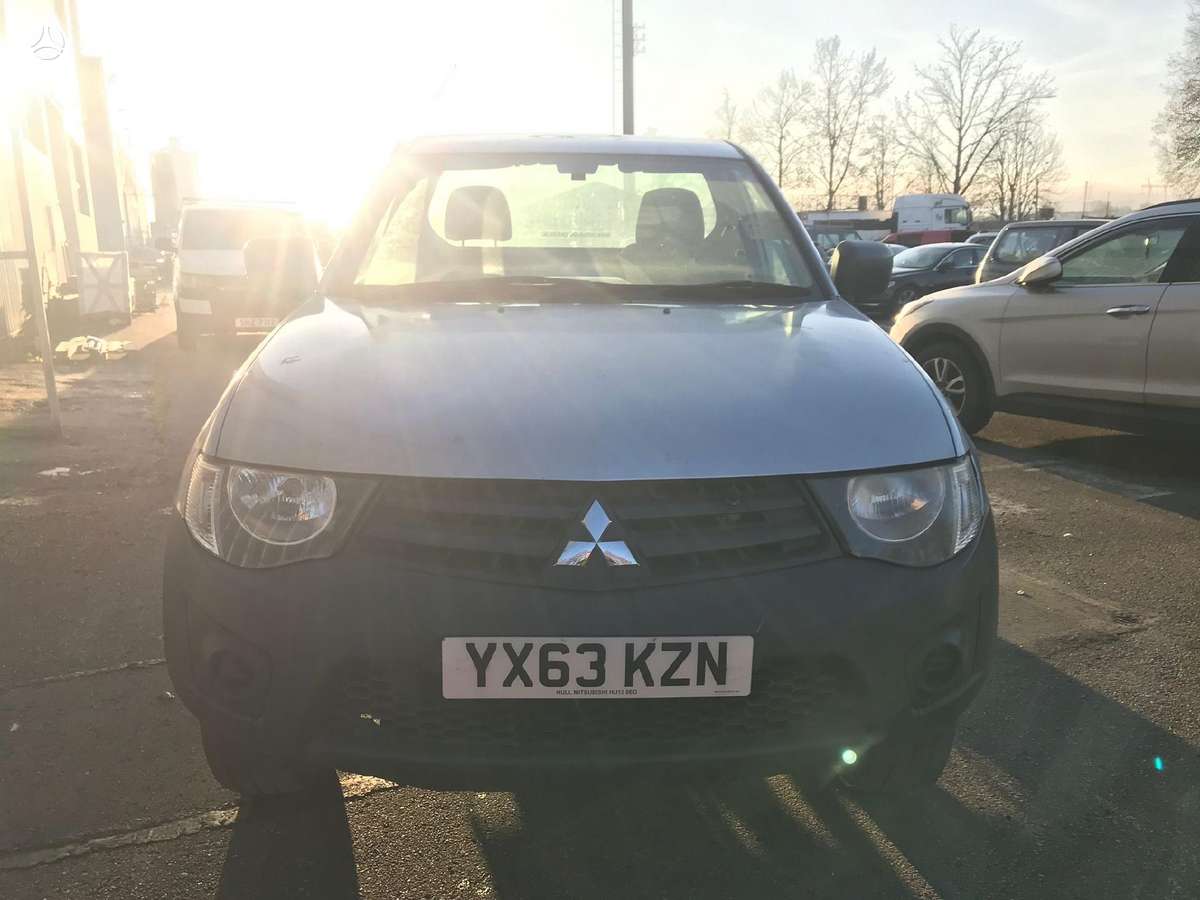 Mitsubishi L200, 2013