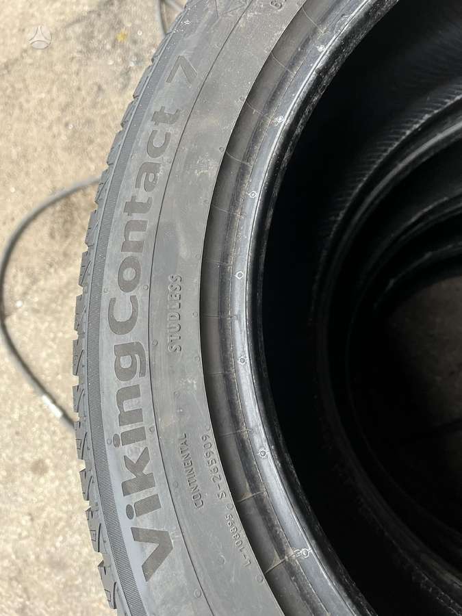 Continental VikingContact 7, winter 235/55 R19