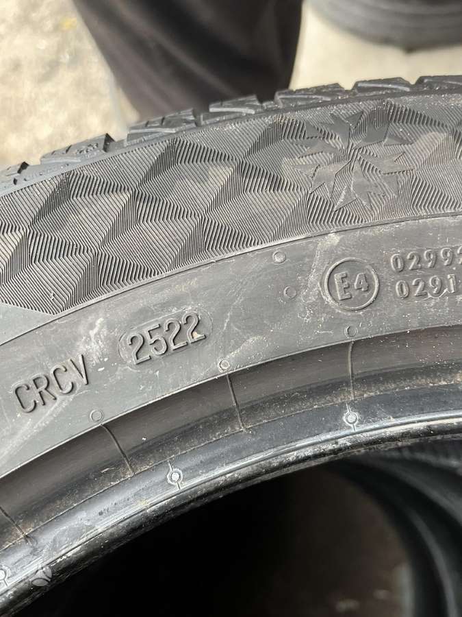 Continental VikingContact 7, winter 235/55 R19