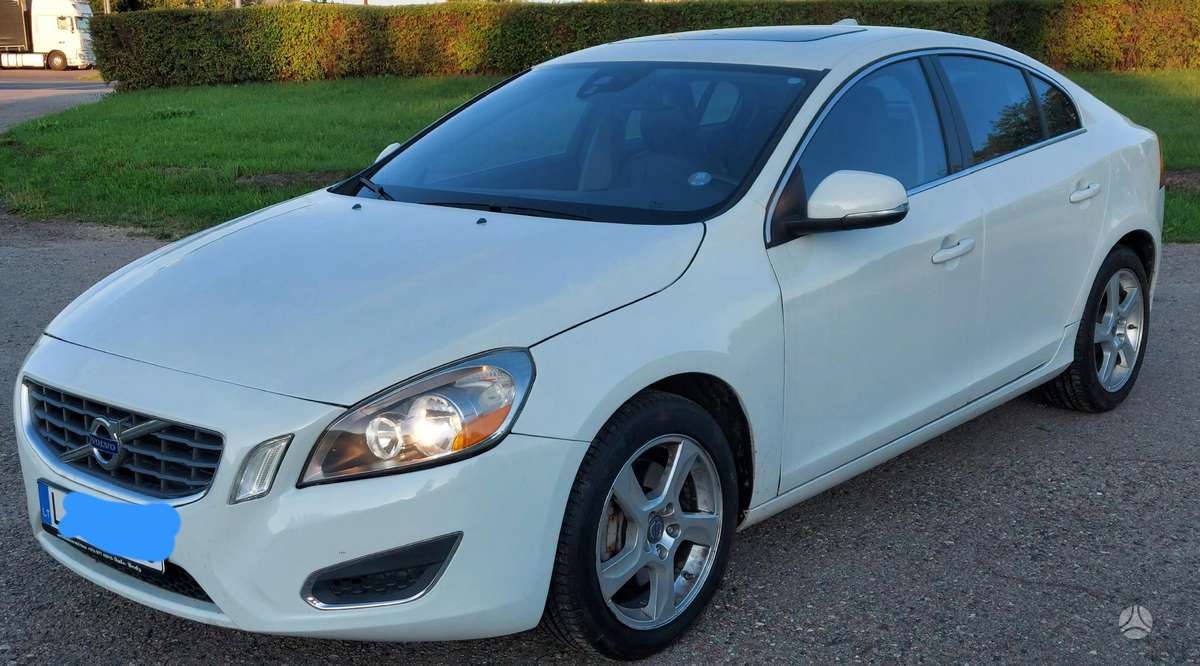 Volvo S60 - 3