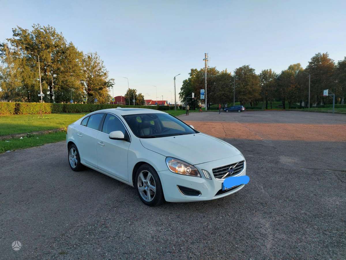 Volvo S60 - 4