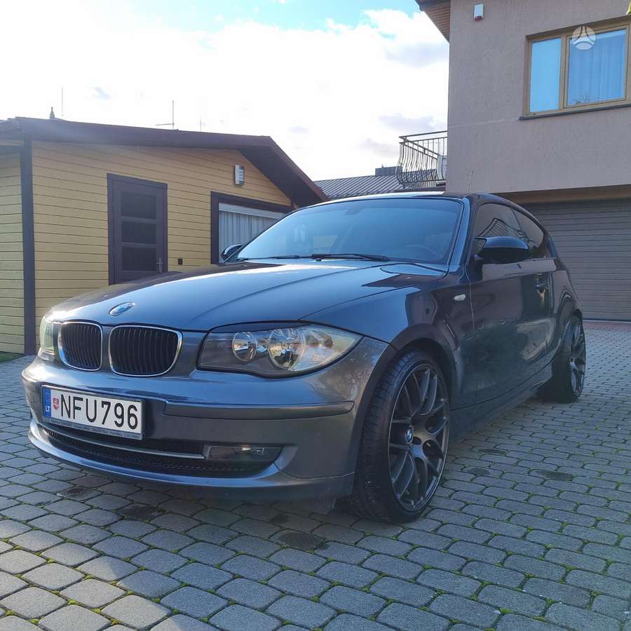 BMW 120, 2.0 l., hatchback