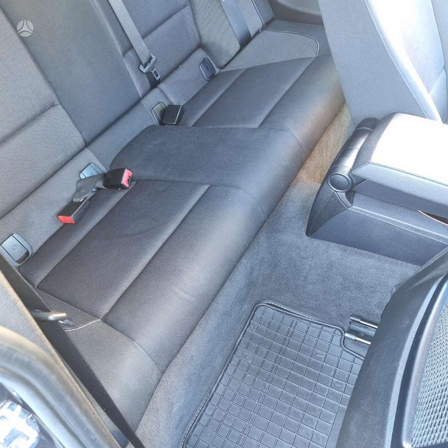 BMW 120, 2.0 l., hatchback