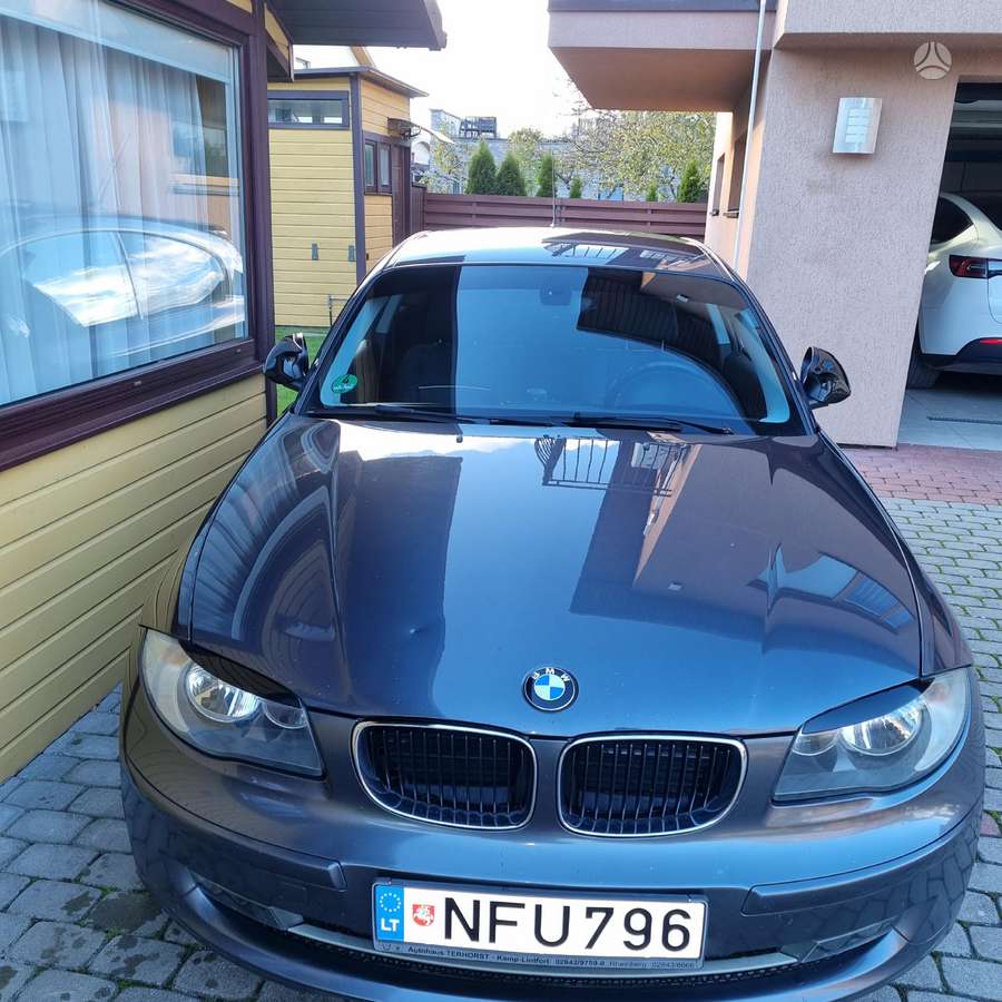 BMW 120, 2.0 l., hatchback