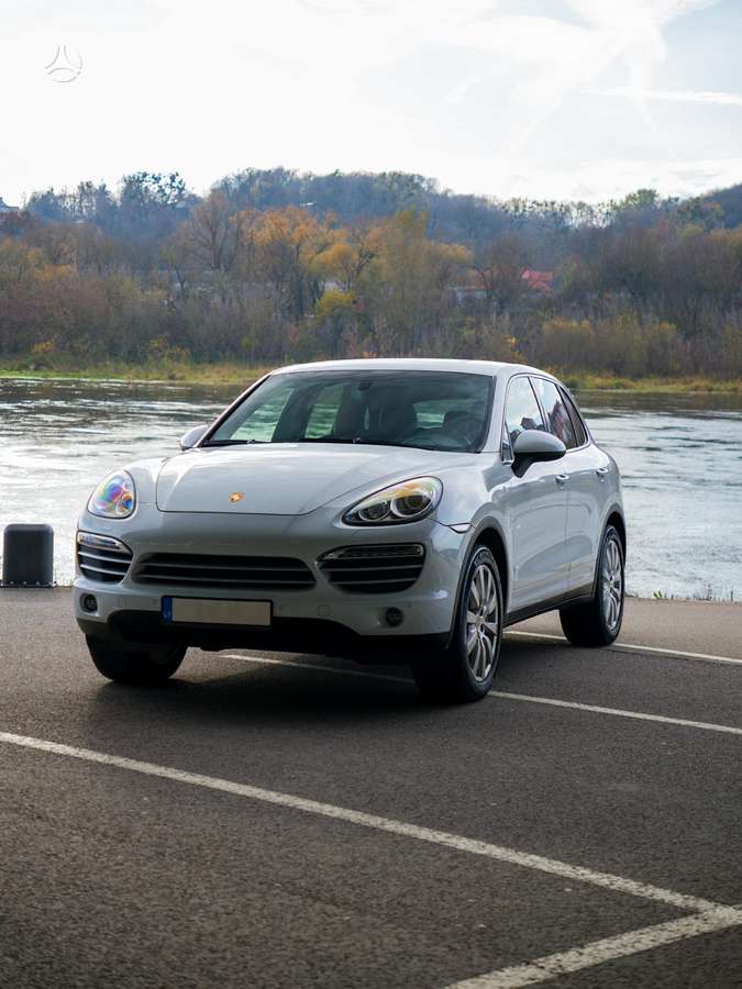 Porsche Cayenne - 4