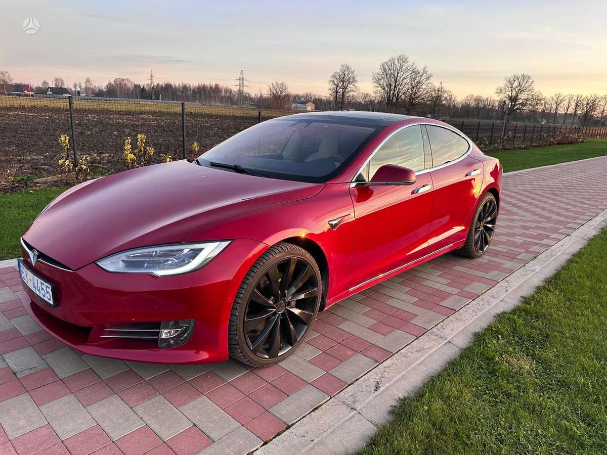 Tesla Model S, sedans