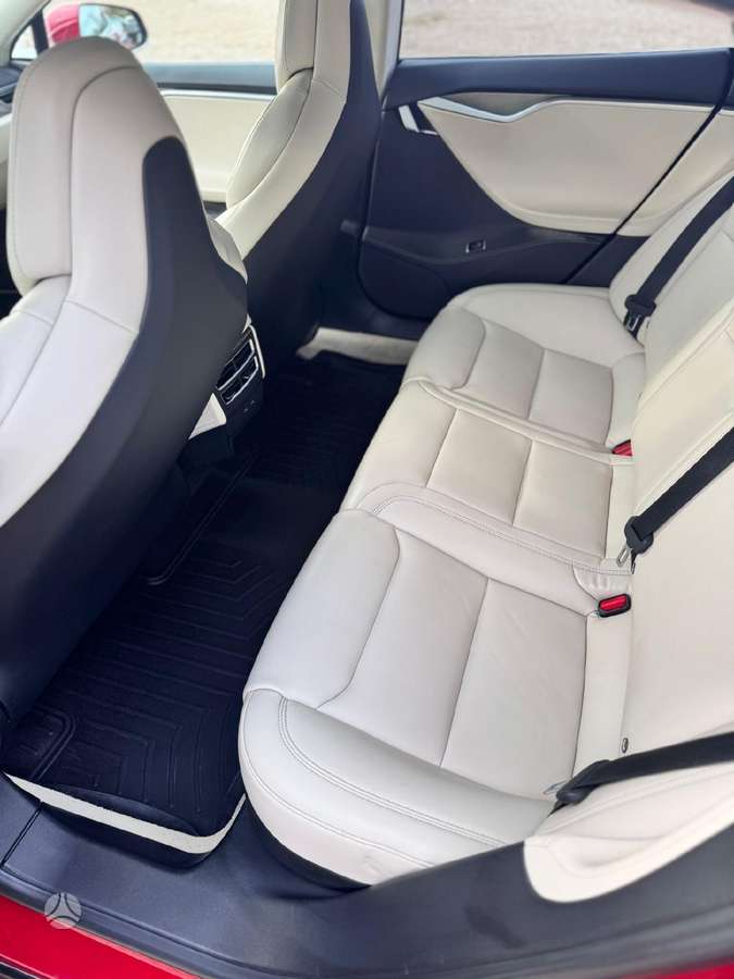 Tesla Model S, saloon / sedan