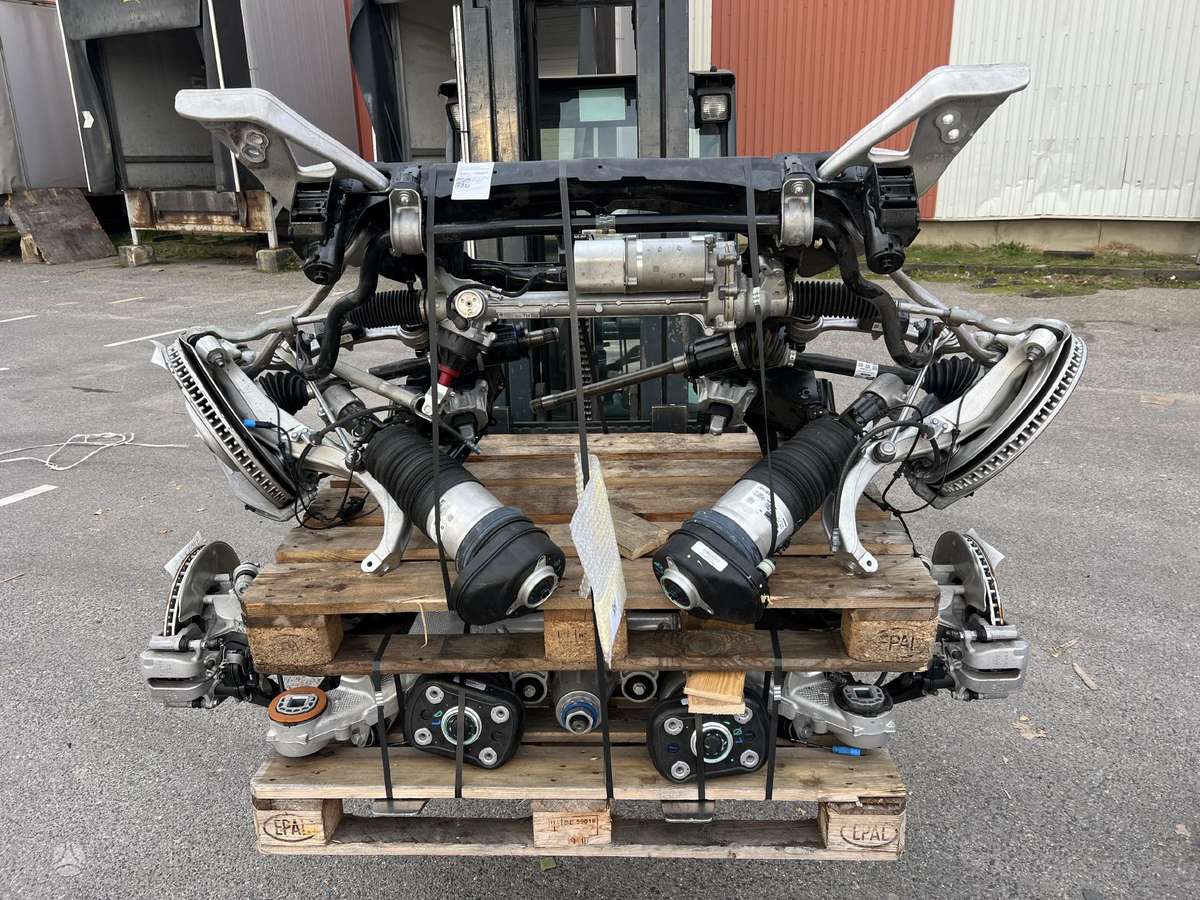BMW X7 chassis parts