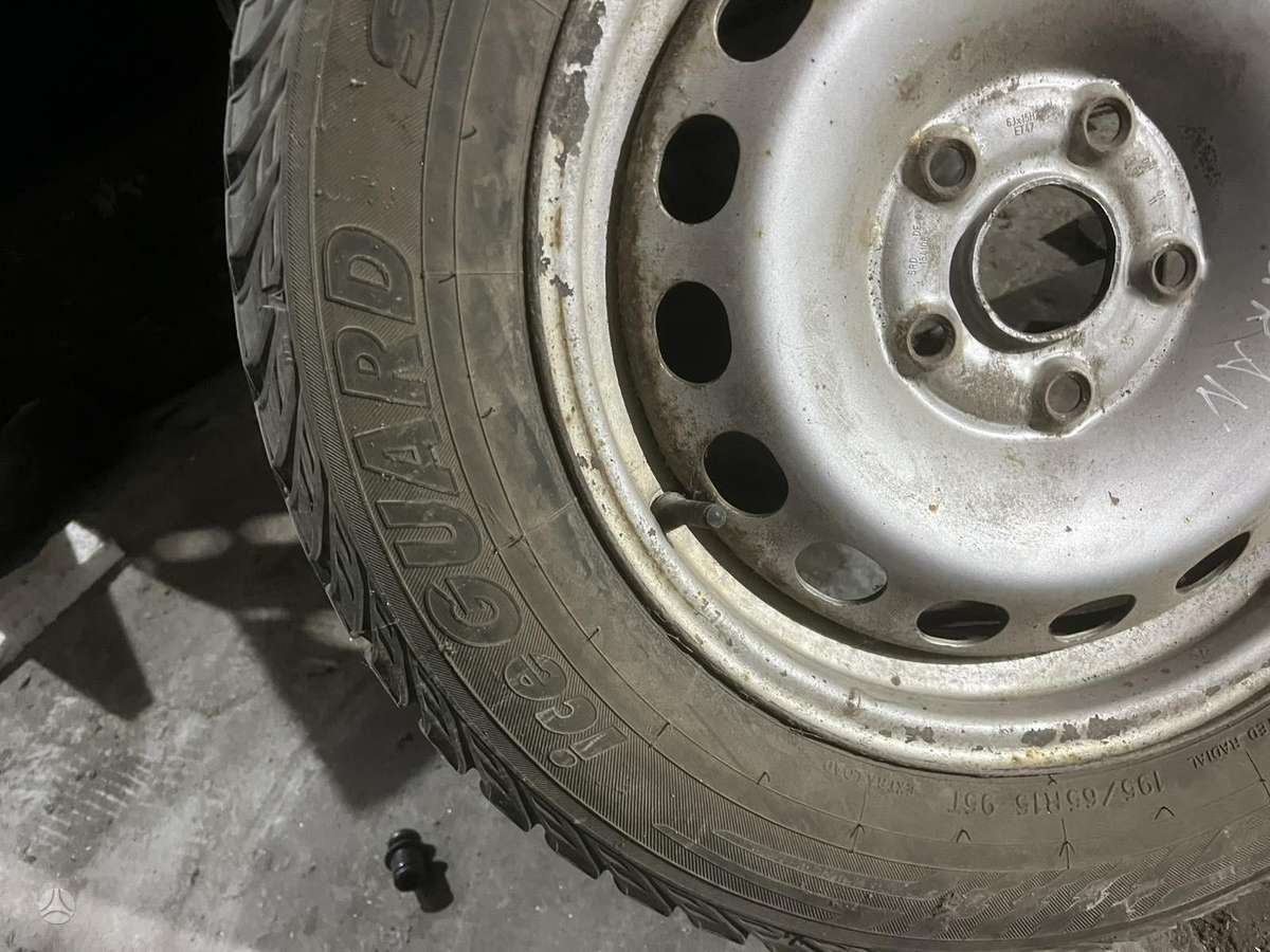 Yokohama Iceguard, winter 195/65 R15