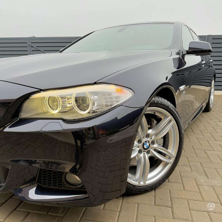 BMW 550, 4.4 l., Седан