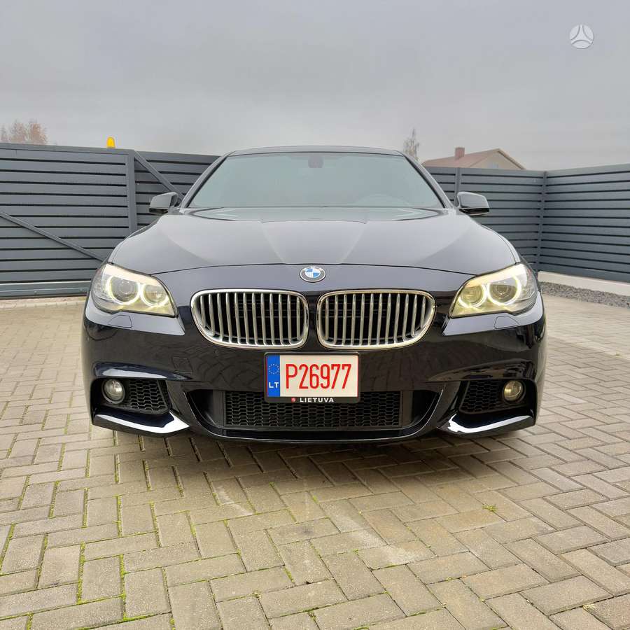 BMW 550, 4.4 l., Седан