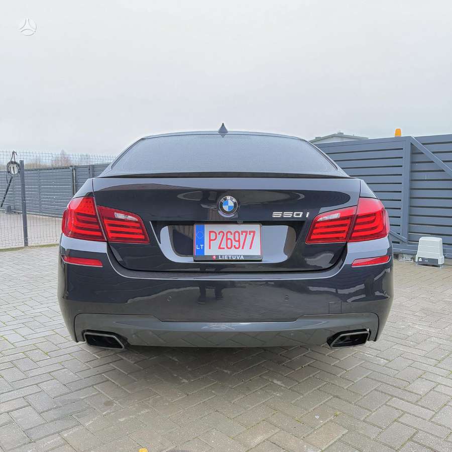 BMW 550, 4.4 l., Седан