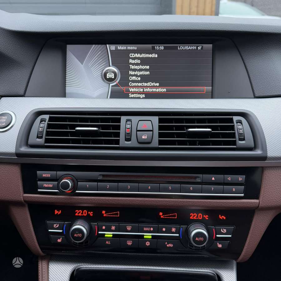 BMW 550, 4.4 l., Седан