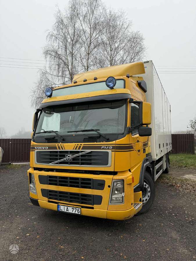 Volvo FM 300, isothermal trucks